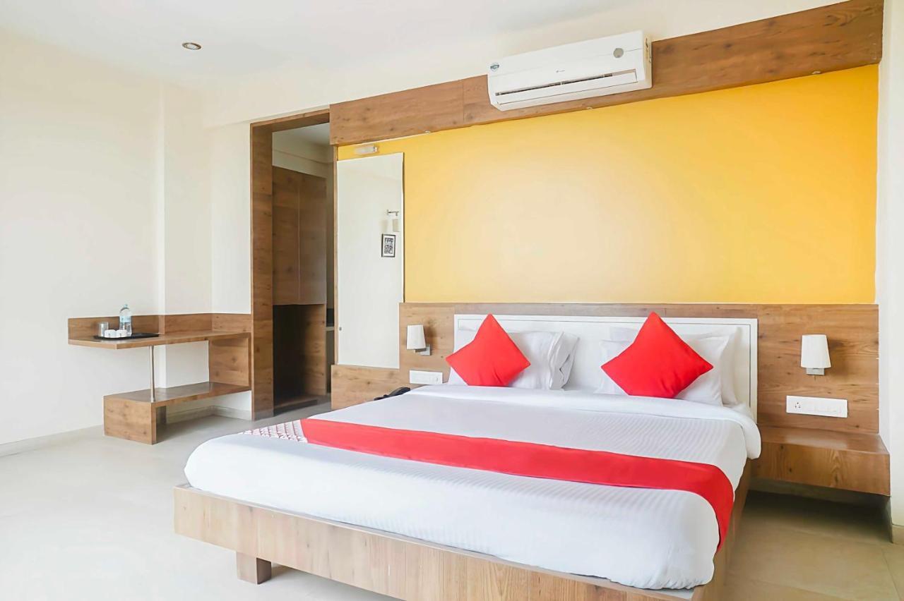 Collection O Sanskruti Resort Shirdi Luaran gambar