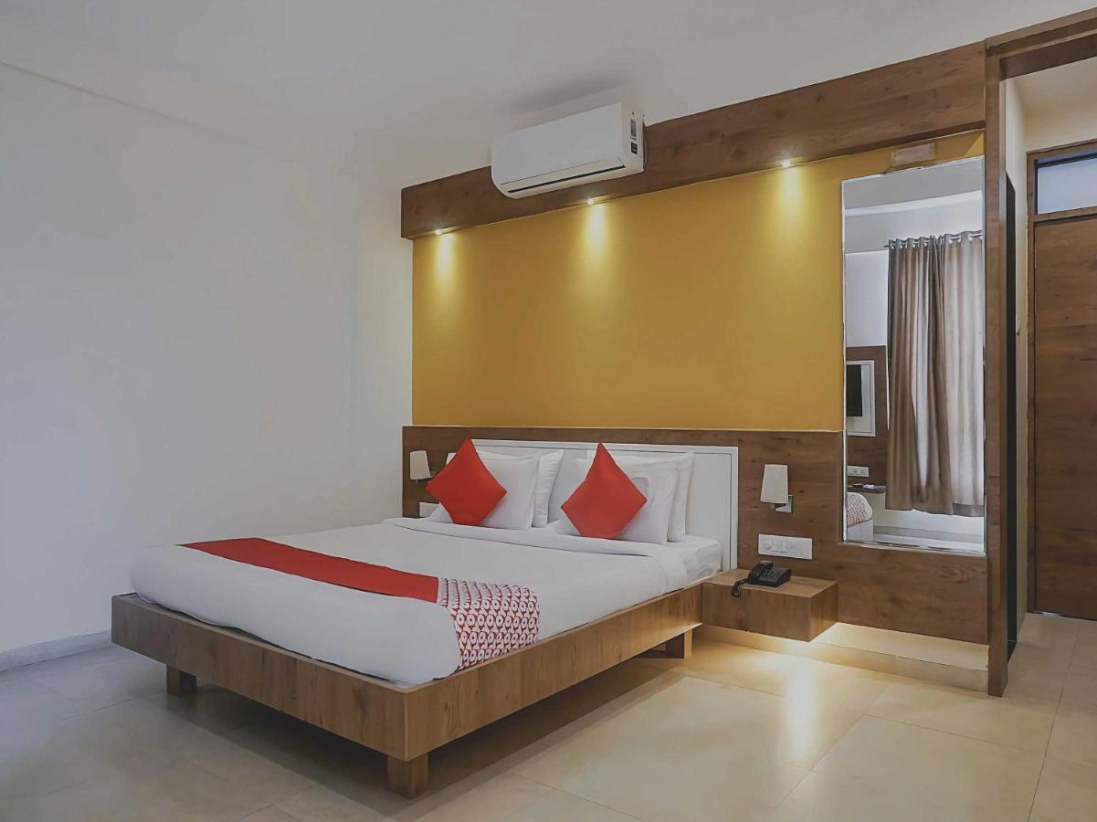 Collection O Sanskruti Resort Shirdi Luaran gambar